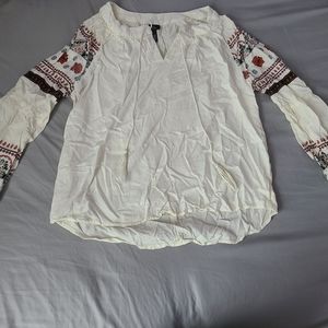 XS White Long sleeve blouse with red & black